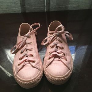 Girls Sneakers/Converse